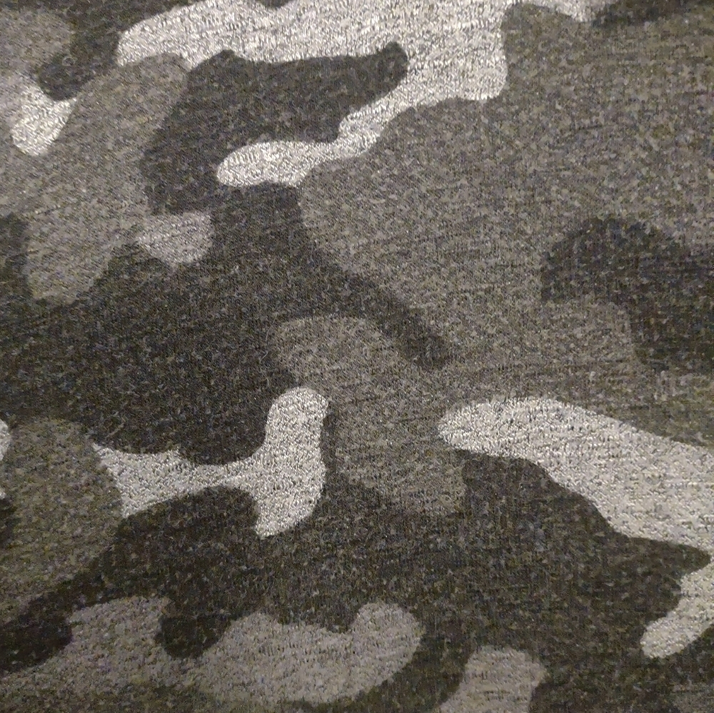 Express Camo Long Sleeve Dolman Top Sweatshirt Gray Black Size L - Picture 7 of 13